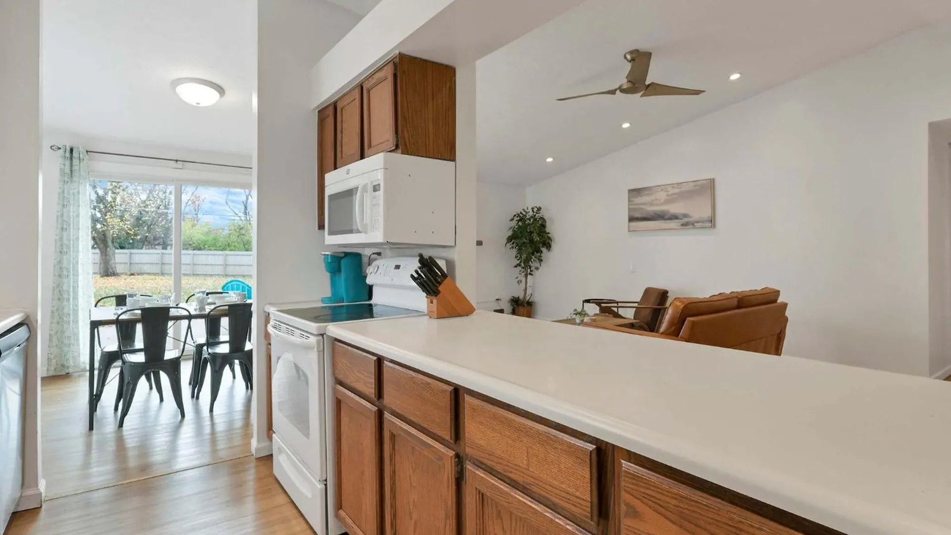 The Spacious Hilliard House Columbus
